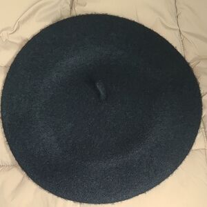 Classic Black Beret